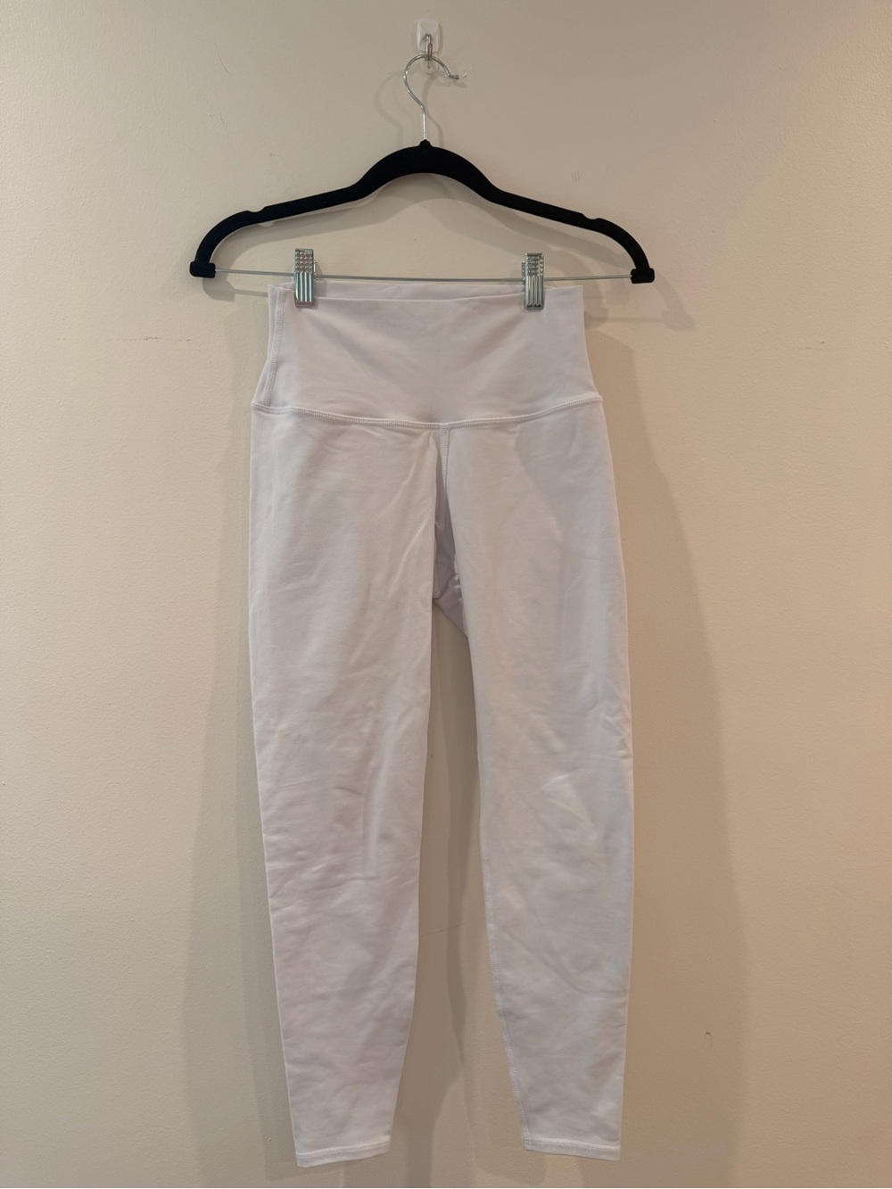 White Alo High-Waist Leggings